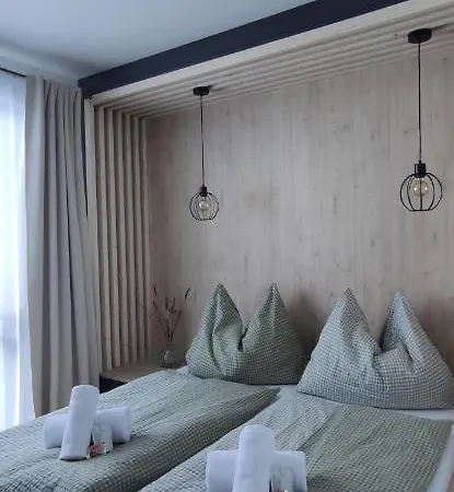 Gemshorn 3* 海因岑贝格